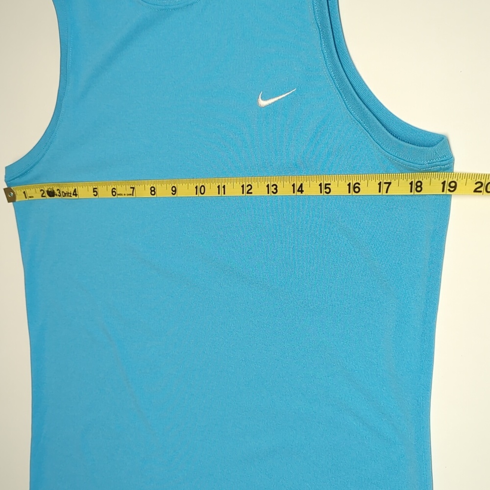 Nike Tank Top. Excellent condition. - Picture 7 of 9